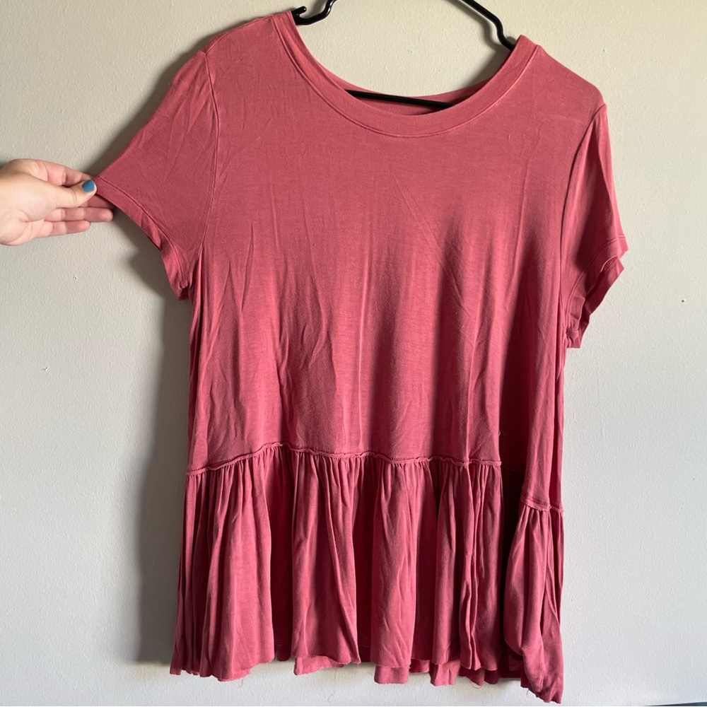 Mossimo Women’s Pink Scoop Neck Peplum Flowy Shirt